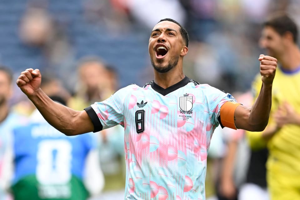 Manchester United complete £35m Youri Tielemans transfer from Aston Villa