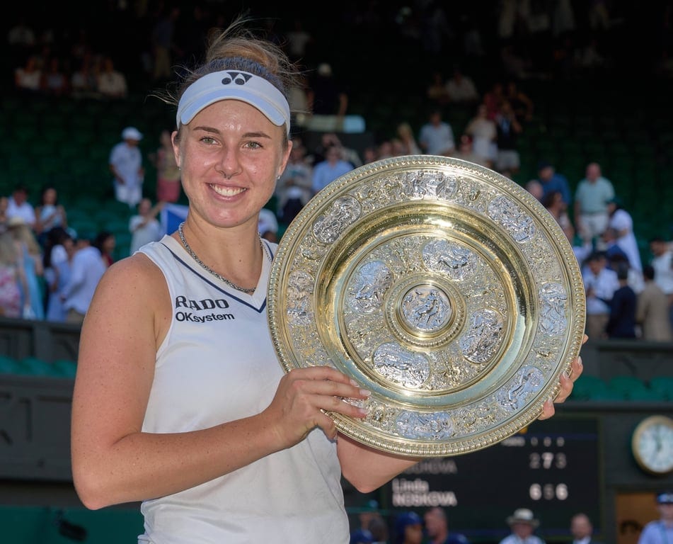 Linda Noskova saves Wimbledon dream after dramatic comeback to beat Karolina Muchova in epic final